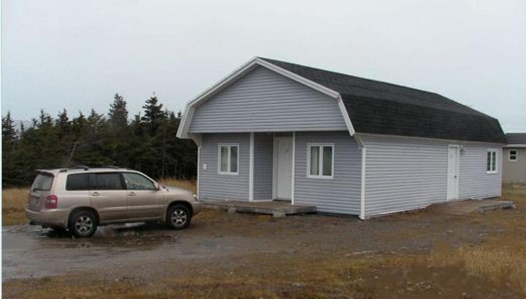 Dockside Motel St. Barbe Exterior photo